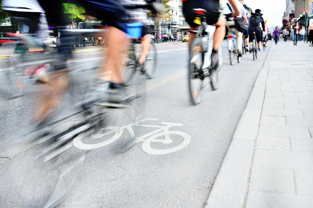 Ciclisti in strada