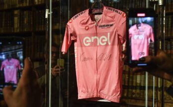 Giro d'Italia maglia rosa