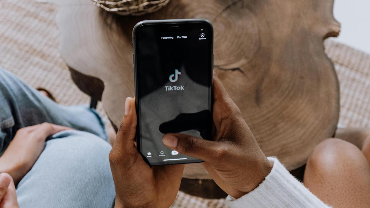 Chiude per sempre TikTok - fonte Pexels - suipedali.it