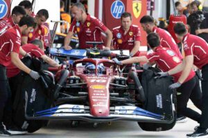 La Ferrari durante un pit-stop
