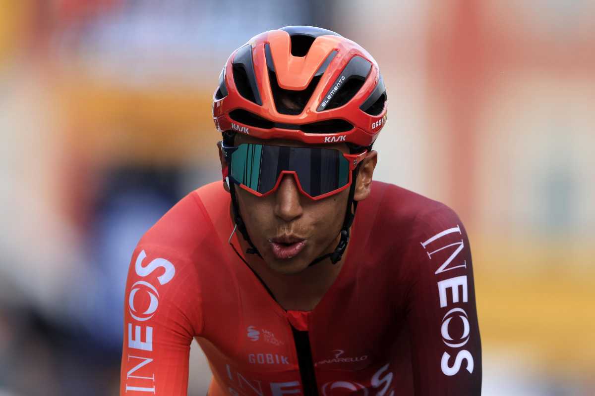 Egan Bernal in primo piano
