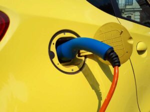 connettore per la ricarica di auto elettriche