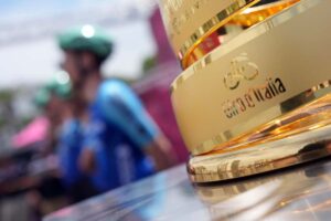 dettaglio della coppa del Giro d'Italia